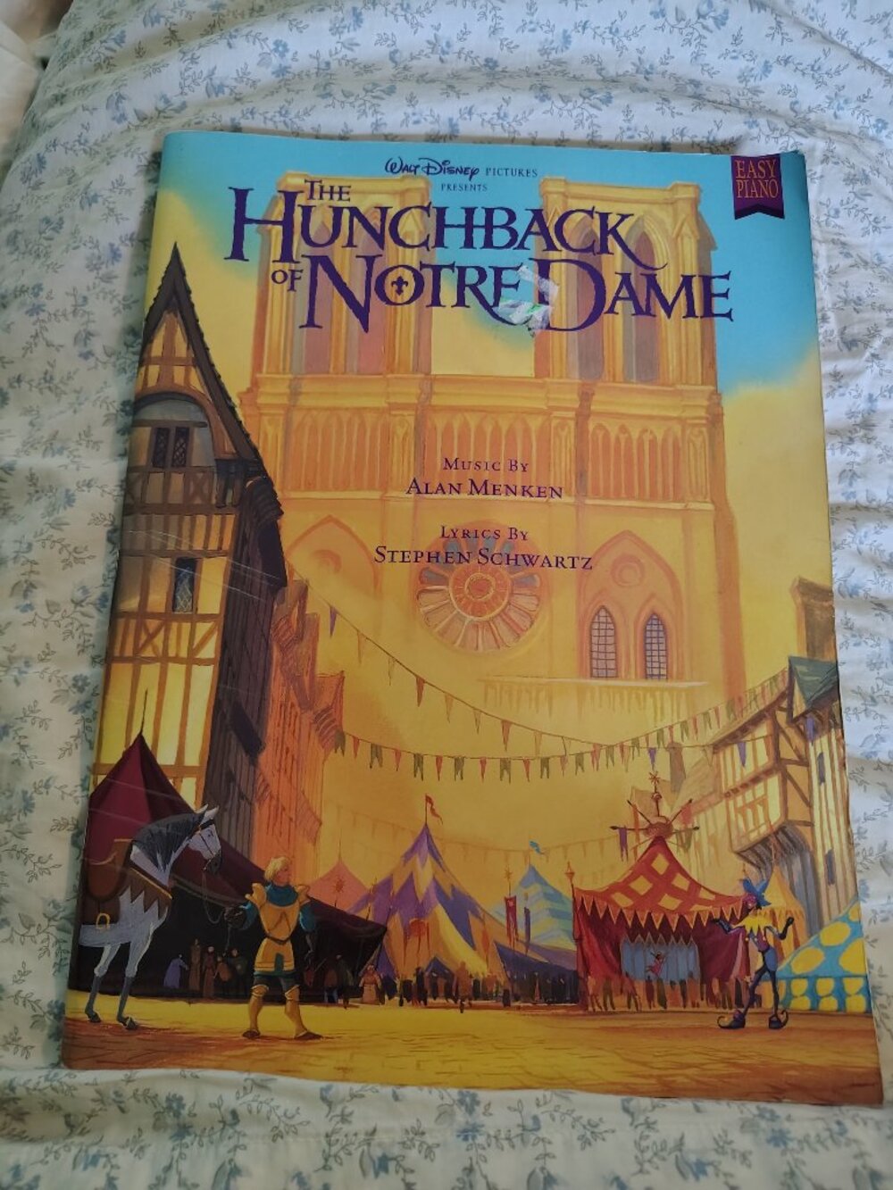 Disney "The Hunchback of Notre Dame" Easy Piano (Hal Leonard)